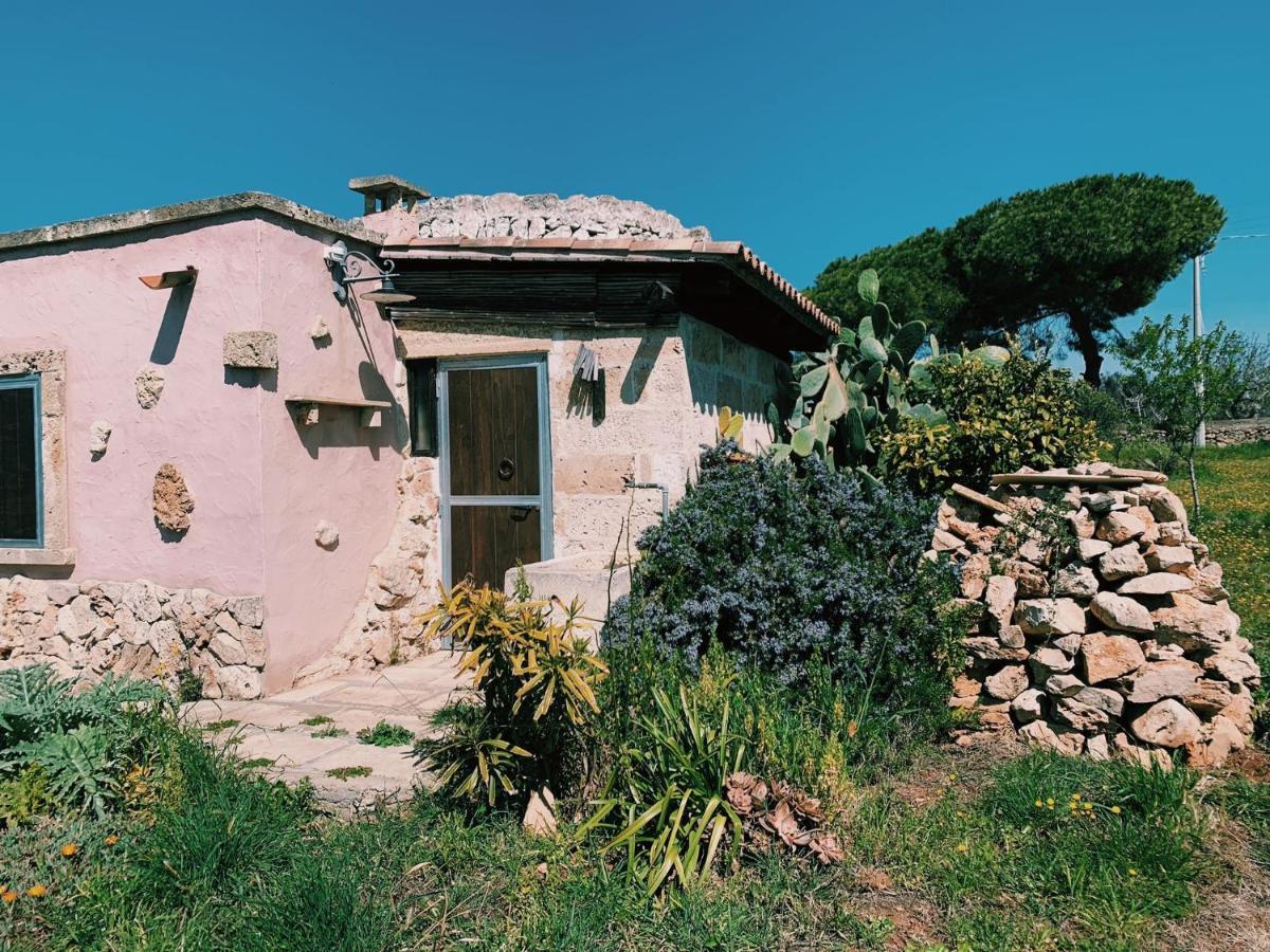 Hostal Trullo Contrada Stracca Alliste Exterior foto