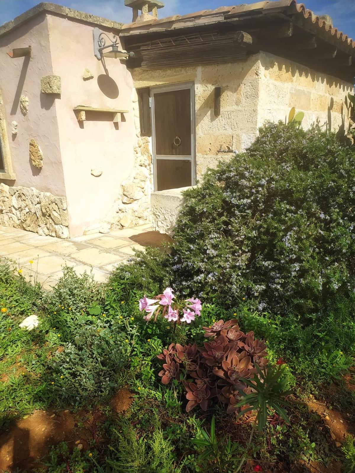 Hostal Trullo Contrada Stracca Alliste Exterior foto