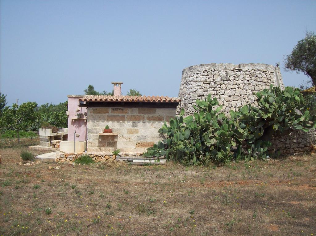 Hostal Trullo Contrada Stracca Alliste Exterior foto